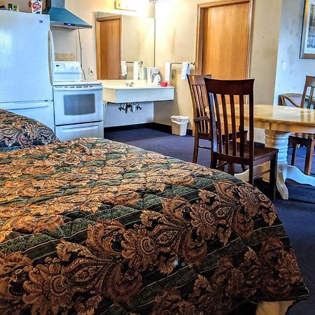 Executive Inn Томсон Екстер'єр фото